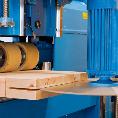 S�ge stirnseitig 2